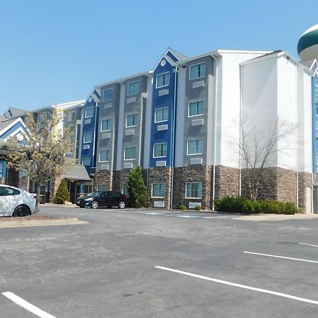 Microtel Inn & Suites By Wyndham Wheeling At The Highlands Triadelphia Exteriör bild