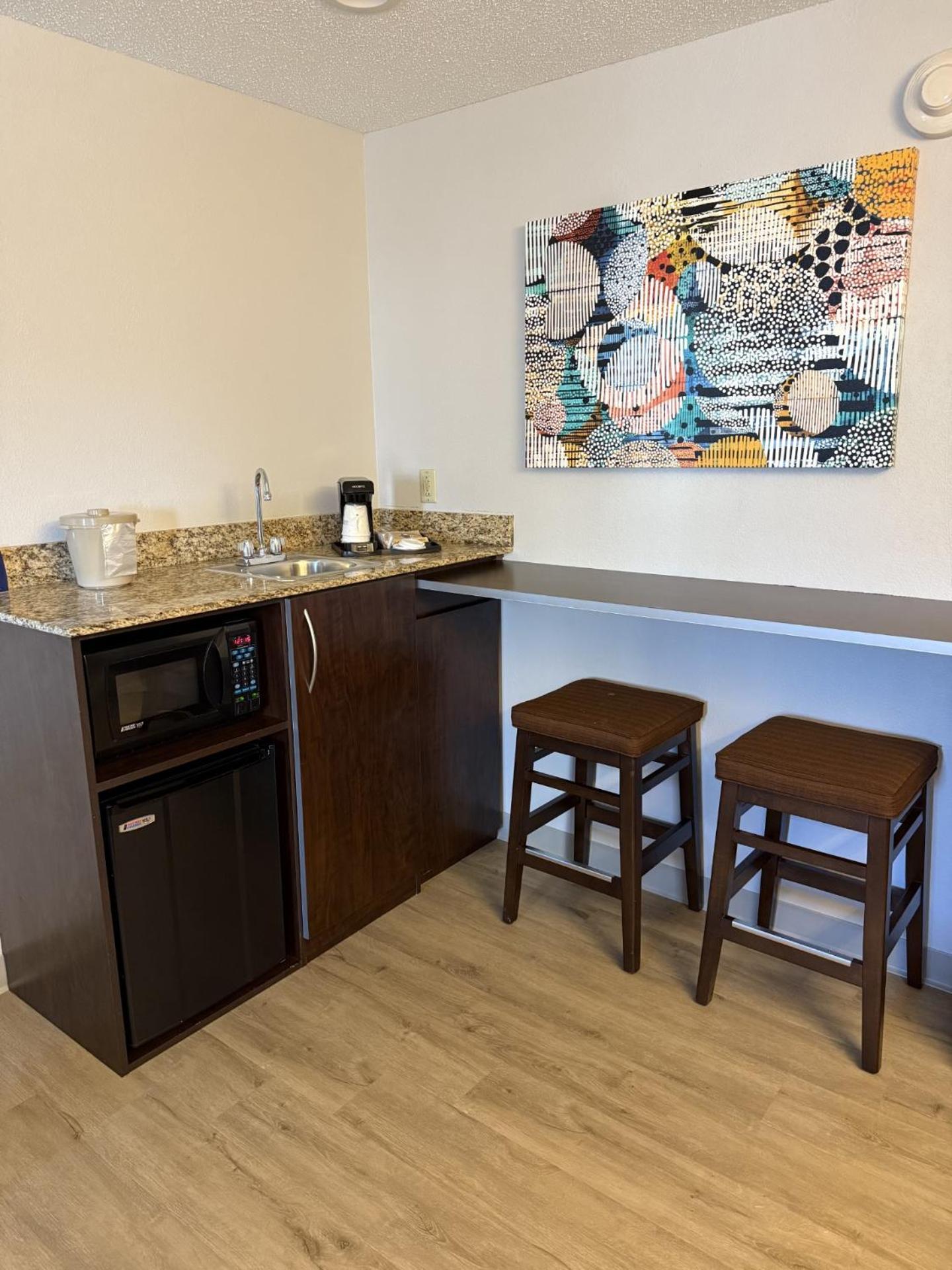Microtel Inn & Suites By Wyndham Wheeling At The Highlands Triadelphia Exteriör bild